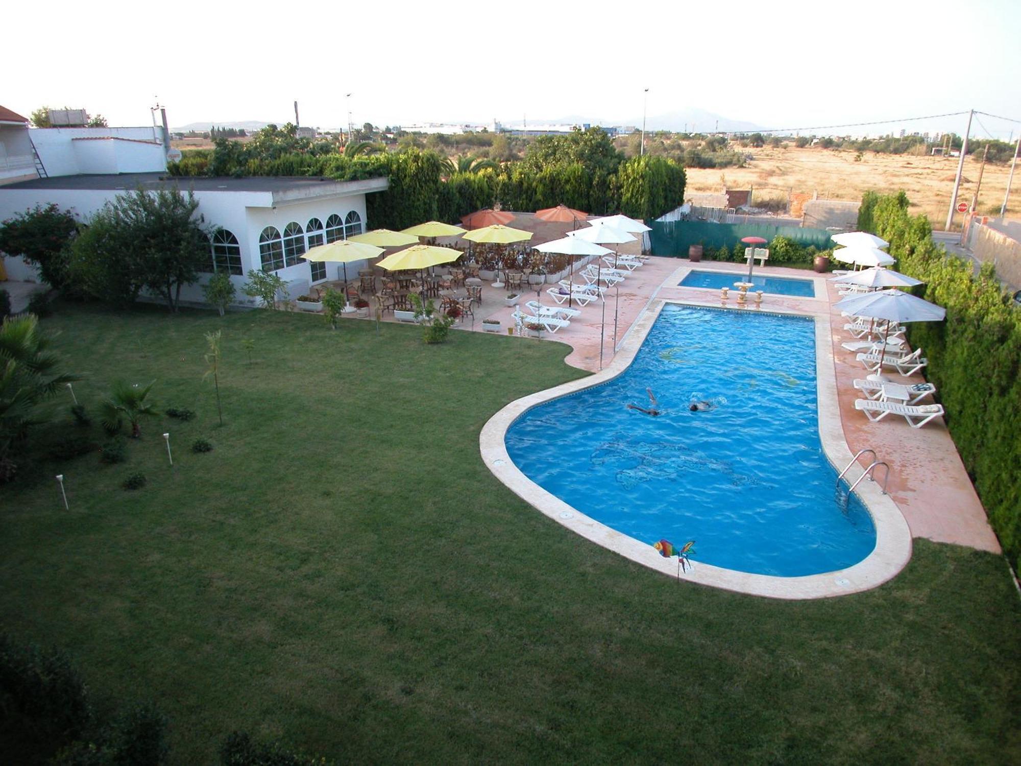 Hotel Crystal Park Винарос Экстерьер фото